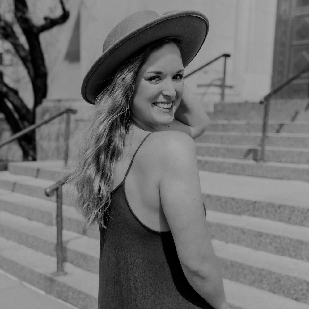 Meet your Posher, Leah